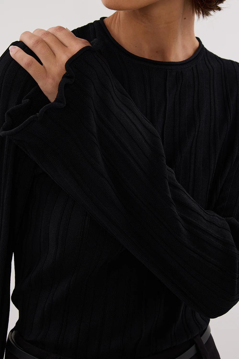 SYLVIA BLACK CREW KNIT TOP - Image 5