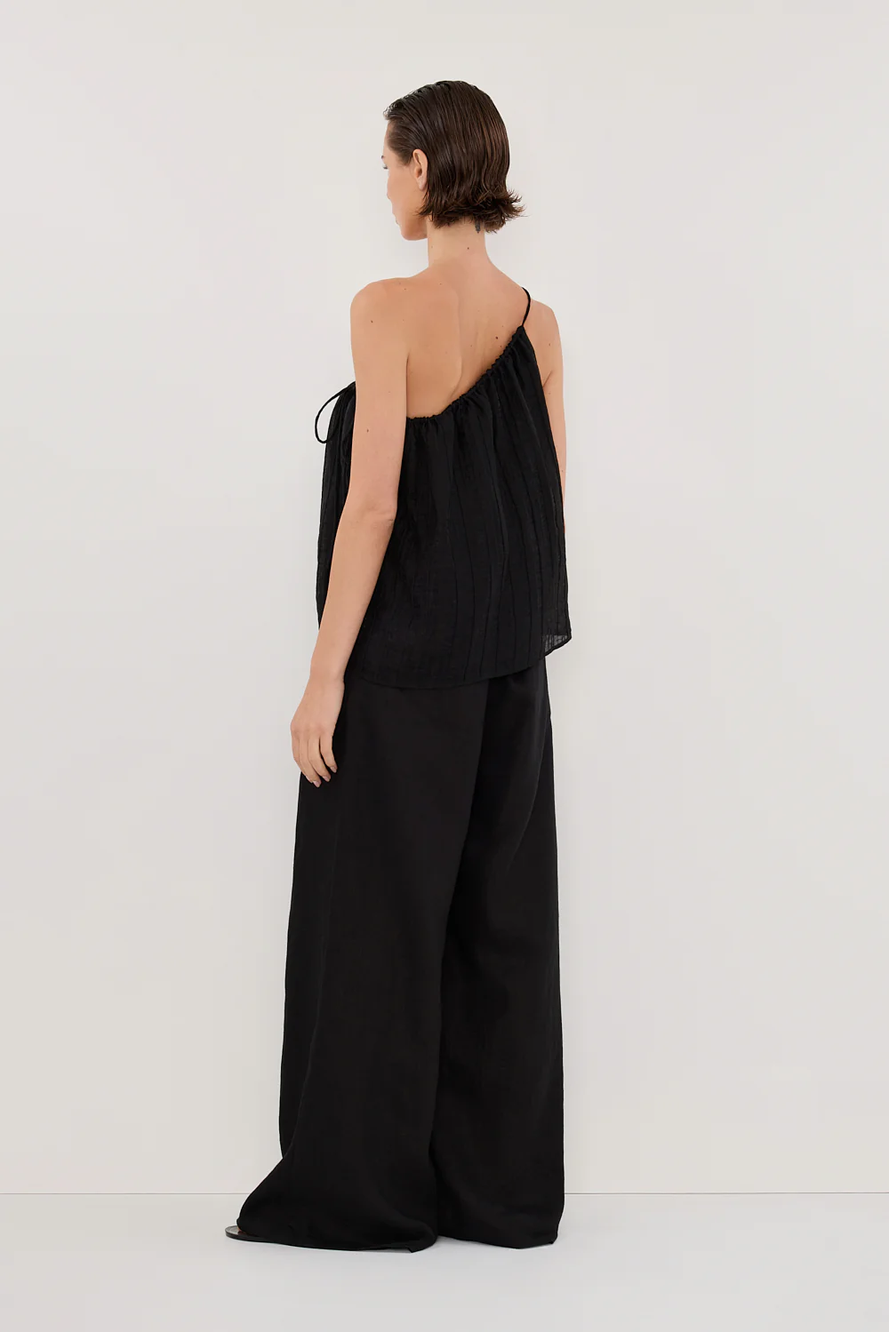 TAHITI BLACK ONE SHOULDER TOP - Image 4