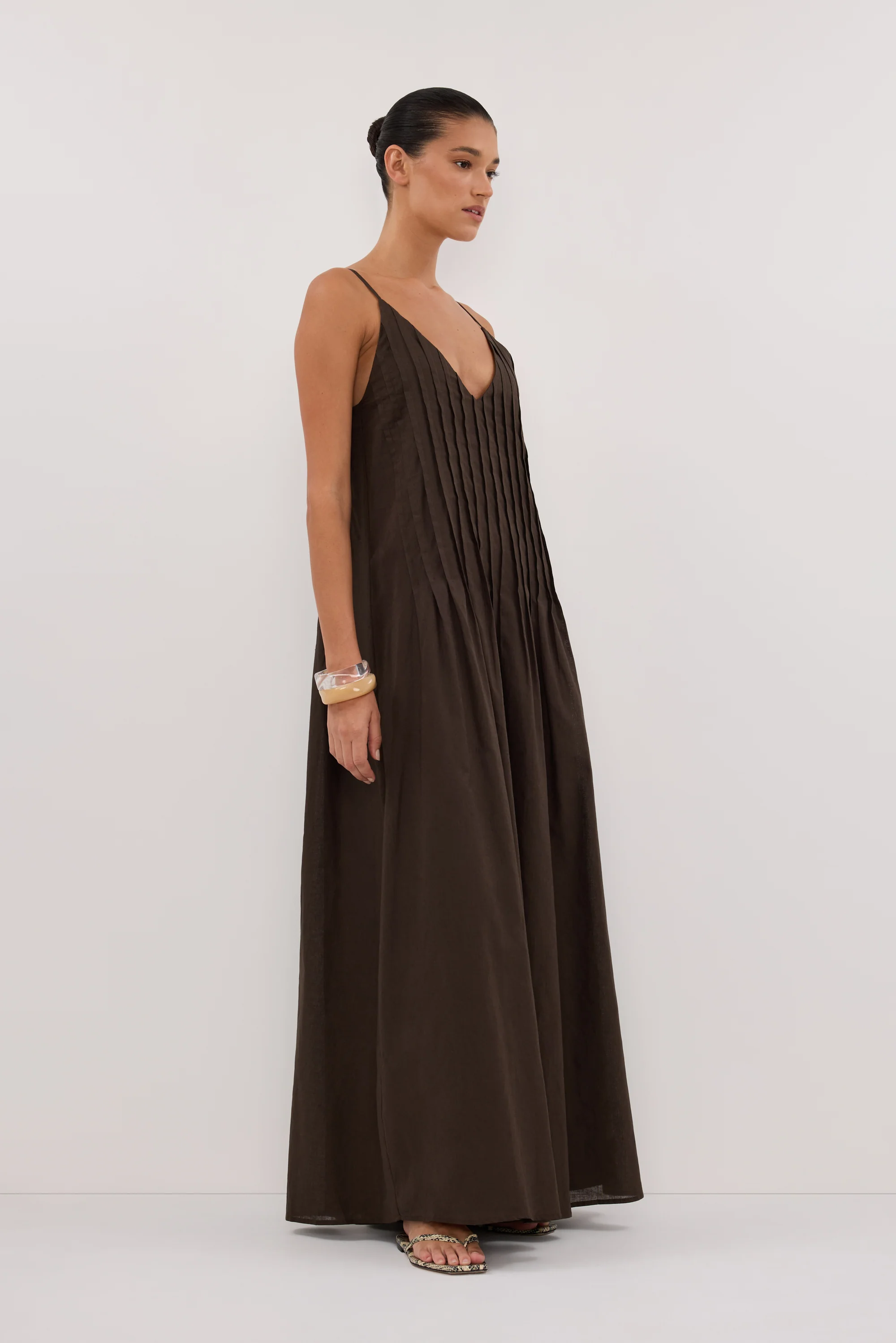 TAHLIA BITTER CHOC LINEN BLEND MAXI DRESS - Image 3